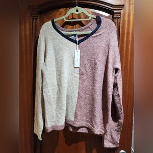 Just Madison Two-Tone V-Neck Sweater with Navy Accent